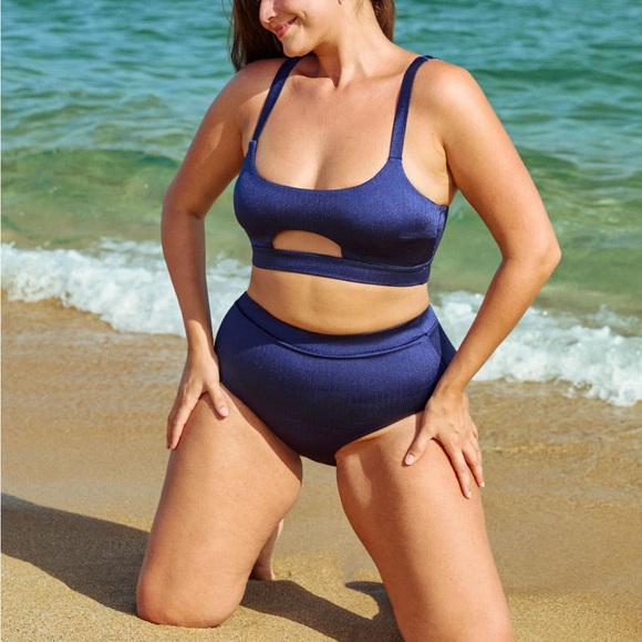 Berlook Navy Cut Out Plus Size Bikini Set - Picture 3 of 7